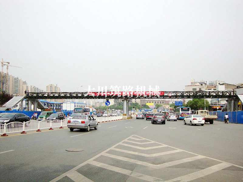 中鐵十四局長(cháng)株潭城際軌道人行天橋案例 中鐵十四局長(cháng)株潭城際軌道人行天橋案例